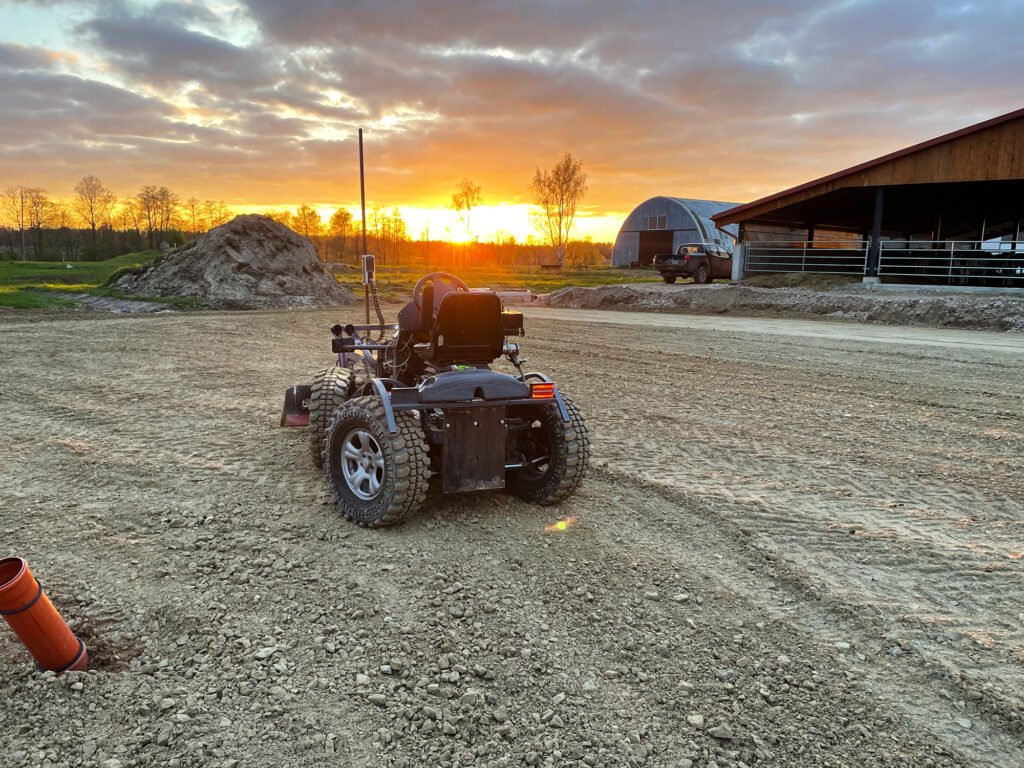 Pramonių grindų betonavimo paslaugos: 2d lyginimo sistema. Teikiame paslaugas Lietuvoje, Tauragės regione: Šilutėje, Raseiniuose, Pagėgiuose, Šilalėje, Jurbarke.