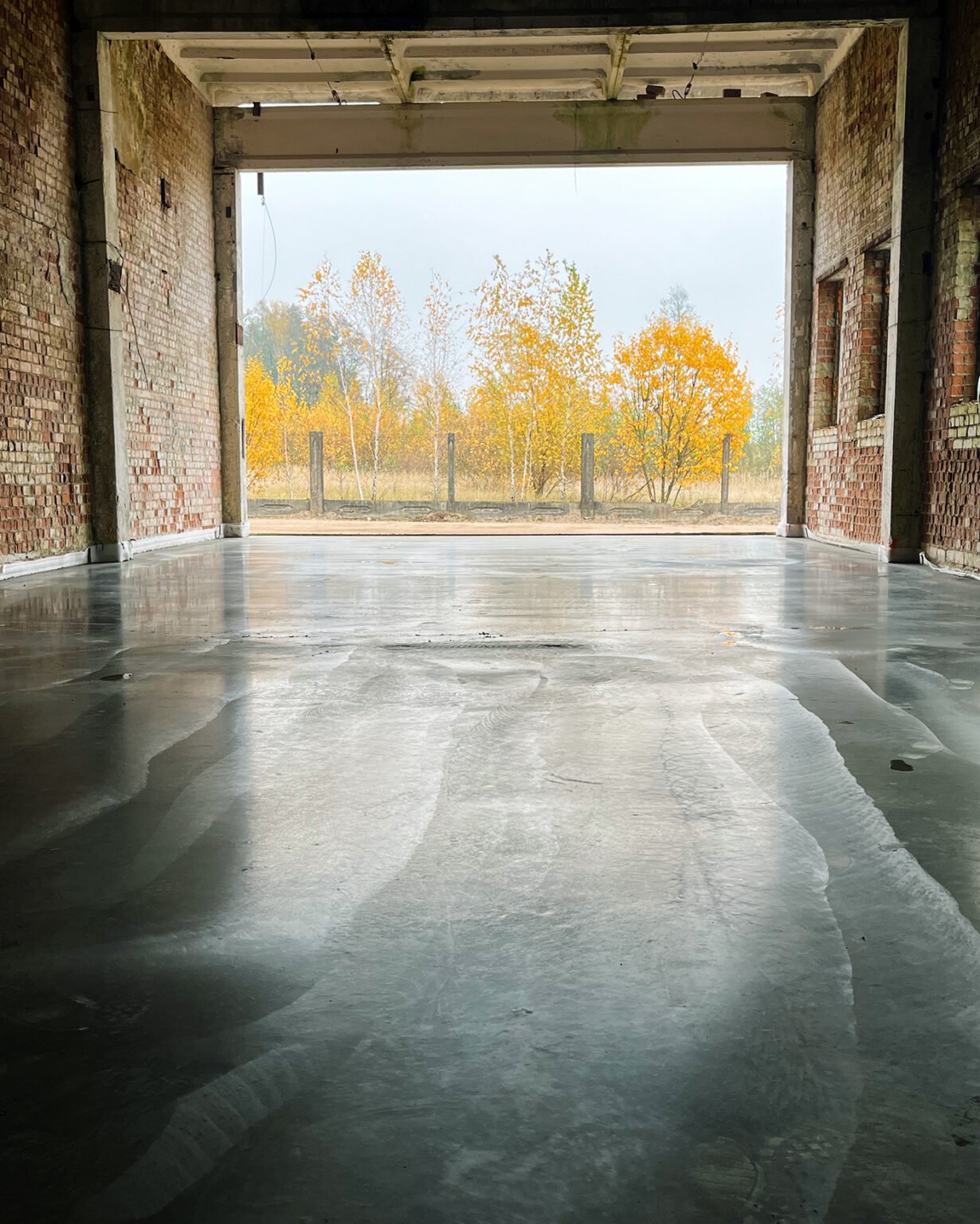 Pramonių grindų betonavimo paslaugos: betoniniu grindu betonavimas zemes ukio objektams verslo centrams angarams garazams. Teikiame paslaugas Lietuvoje, Tauragės regione: Šilutėje, Raseiniuose, Pagėgiuose, Šilalėje, Jurbarke.